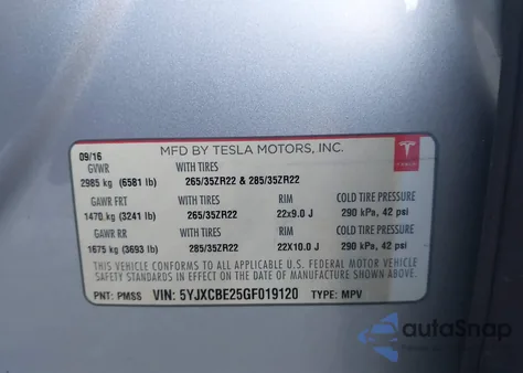 2016 Tesla Model X 60D/70D/75D/90D/P100D z USA, uszkodzony, nr VIN 5YJXCBE25GF019120